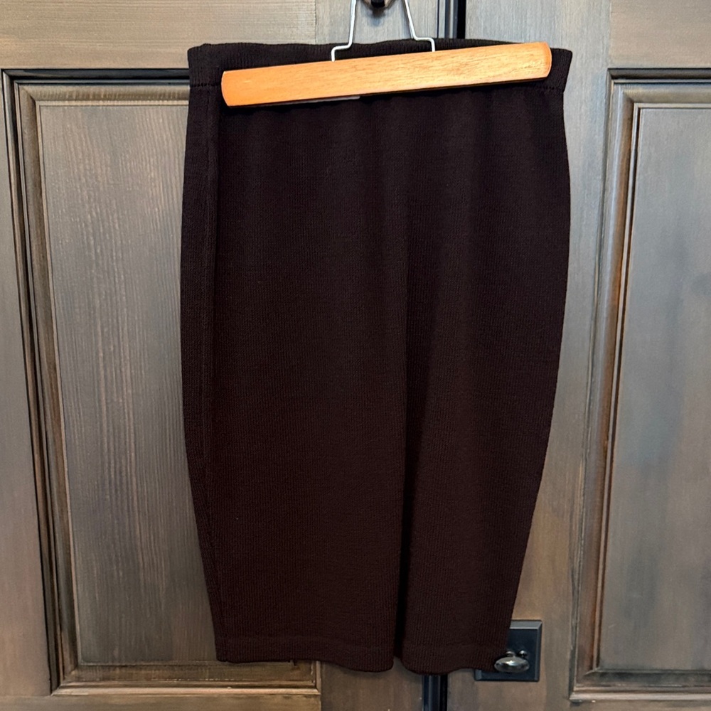 Elegant Black Women's Skirt